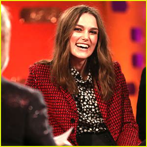 Keira Knightley Shows Off Her Hidden Talent Playing Her Teeth Keira