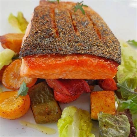 Easy Seared Salmon With Vegetables A Chefs Guide Number 8 Cooking