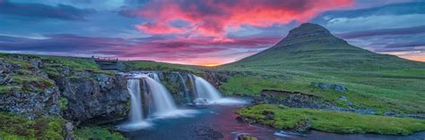 Incredible Iceland Travel Guides Adventures The Holidaze