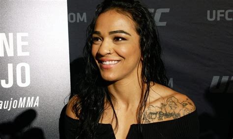 Viviane Araujo Bio Age Height Weight Nickname Division Instagram