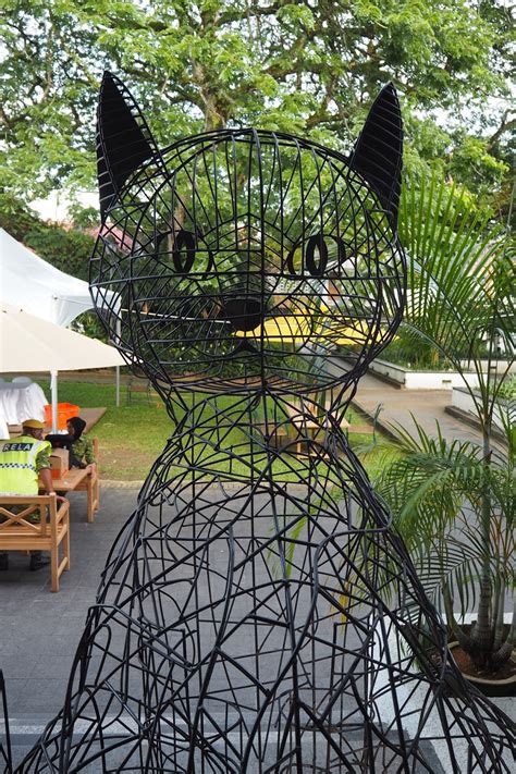As salam & salam sejahtera. Kee Hua Chee Live!: PUA KUMBU EXHIBITION AT OLD COURT ...
