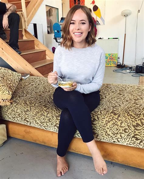 Pin By Youtube Land On Tanya Burr Fashion Style Style Inspiration