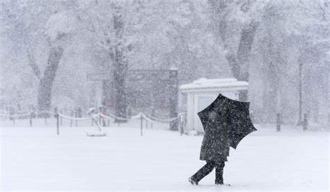 Dcs 1st Major Snowstorm Of Winter Closes Schools Grounds Flights