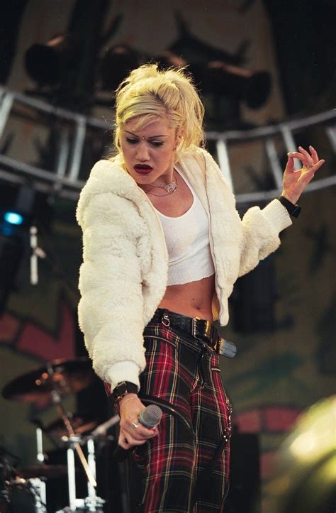 most iconic 90s fashion moments beyond retro gwen stefani style gwen stefani 90s gwen stefani