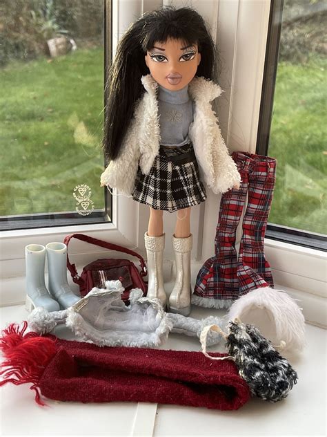 Bratz Doll Wintertime Wonderland Jade Winter Figure