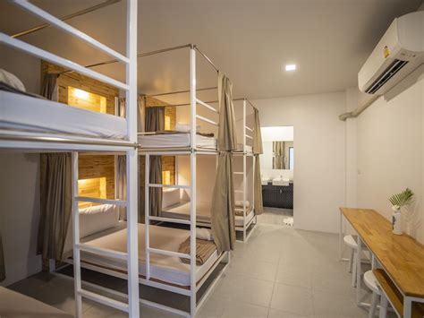 Dormitory Rooms 4 6 And 8 Bed Dorm Rooms Koh Tao Thailand