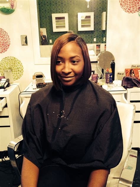A side parted blonde bob will help you get ready quickly in the morning. Quick weave bob | Quick weave, Quick weave bob, Quick ...