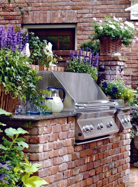 30 Small Brick Outdoor Kitchen