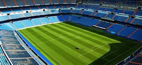 Real madrid club de fútbol (spanish pronunciation: Real Madrid Stadium Tour