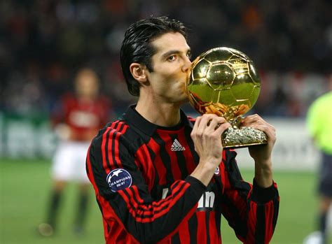 Brazil's latest contribution to the pantheon of footballing greats, kaká has arguably eclipsed his compatriot ronaldinho as the. Football : Kaka a pris une importante décision concernant sa carrière