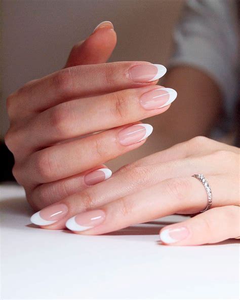 53 Stunning Modern French Manicure Ideas For 2024 Oval Nails Round Nails Trendy Nails