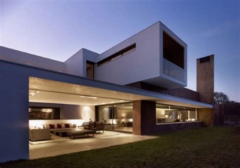 25 Elegant Ultra Minimalist House