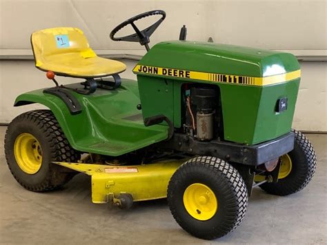John Deere 111 Lawn Tractor May Lawn Equipment 2 K Bid