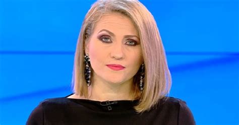 Indragita prezentatoate tv a făcut anunţul chiar la începutul emisiunii din această seară. Mirela Vaida face operații estetice. Decizia majoră luată ...