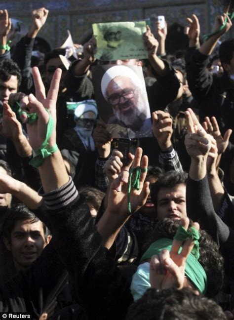 Thousands Of Iranians Opposition Supporters Turn Dissident Clerics
