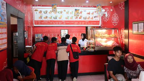 Best south jakarta fast food zomato is the best way to discover great places to eat in your city. Fast Food Around the World: Rocket Chicken in Indonesia ...