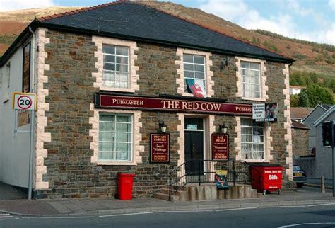 Treorchy is known for its waterfalls, countryside, and mountain views. Nine more brilliant Rhondda pubs that you've enjoyed down the years - Wales Online