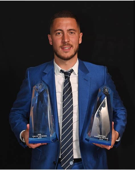 Eden Hazard Wins Player Of The Year Goal Of The Year Players Player