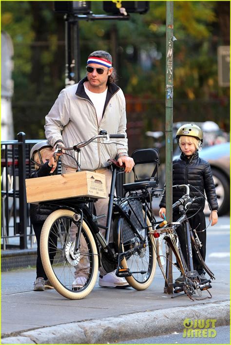 Naomi Watts Liev Schreiber Early Halloween With The Boys Photo Celebrity Babies