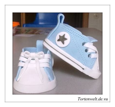 Schablone schuh aus papier basteln vorlagen. Meine Tortenwelt: Babyschuhe aus Fondant