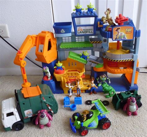 Imaginext Disneypixar Toy Story 3 Tri County Landfill Garbage Truck