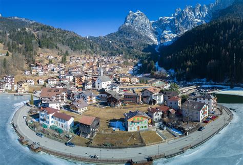 Village In The Dolomites Alleghe Italy Oc 5322x3631 Dolomites
