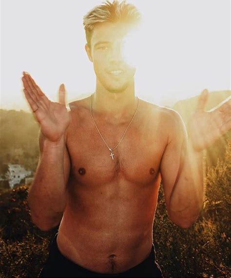 Alexis Superfan S Shirtless Male Celebs Cameron Dallas Shirtless