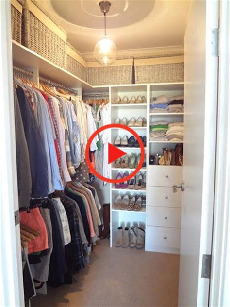 32 Fabulous Small Walk In Bedroom Closet Organization Ideas 56