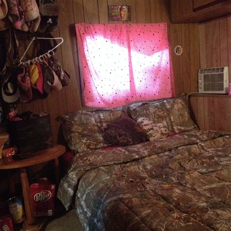 Redneck Bedroom Ideas Mangaziez