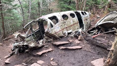 Abandoned Plane Crash Off The Blue Ridge Parkway Hiking To Waterrock