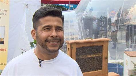 Man Sets New Guinness World Record For Wearing A Bee Beard In Toronto Cbc News