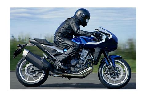 Honda Hawk 11 Neoklassisch Sportlicher 1100er Twin MOTORRADonline De