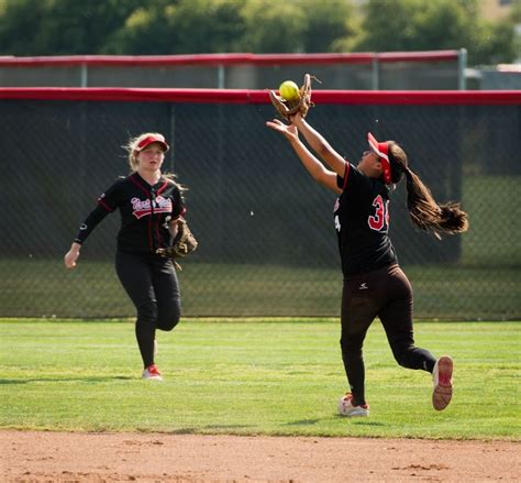 Norte Vista High School Softball High School Softball School