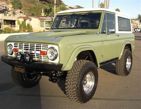 Image Result For Early Bronco Paint Jobs Dark Green Classic Bronco