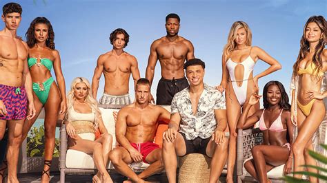 The ‘too Hot To Handle’ Season 2 Cast Includes A Tiktoker And A Male Stripper—meet The Contestants