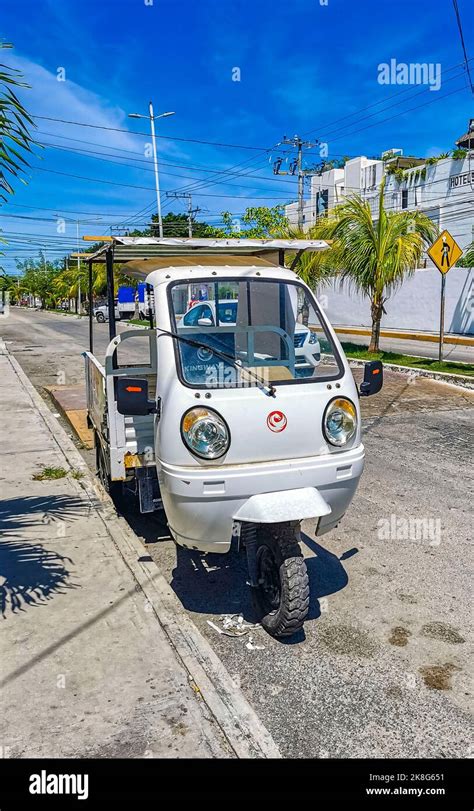 White Tuk Tuk White Tuktuks Rickshaw In Playa Del Carmen Quintana Roo