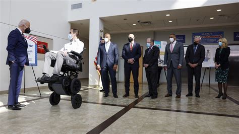 photos president joe biden visits fort worth veterans administration clinic passes on trevor