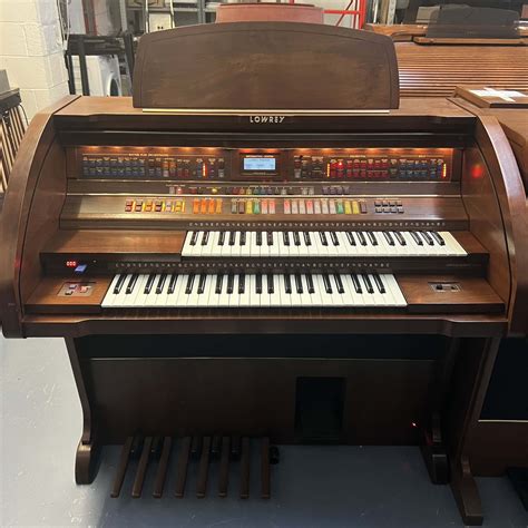 Used Lowrey Premier Organ Epianos