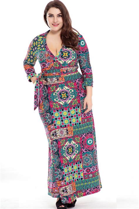 Ooze confidence with a range of fabrics, colours and prints, ideal for pairing with your favourite sandals. Plus size fall maxi dresses 2019 - PlusLook.eu Collection