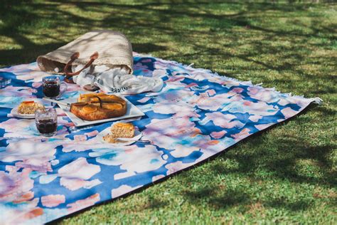 Picnic In The Summer Sun With Boodles Picnic Blanket Products