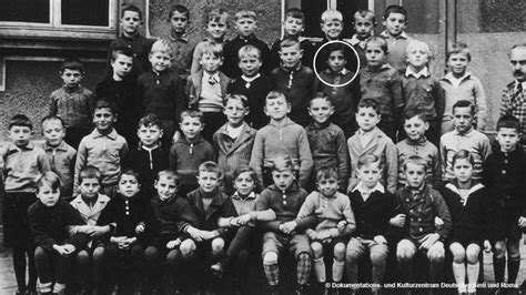 There are not many modern footballers that share a relationship with fans like the one francesco totti has with the giallorossi faithful. Sinti und Roma in Auschwitz: ″Das willst du gar nicht ...