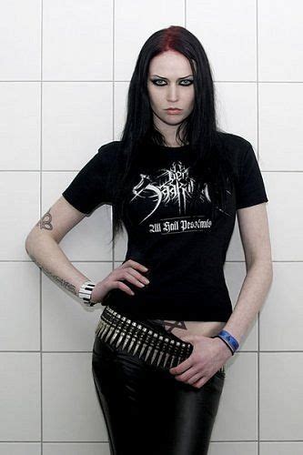 Black Metal True Black Metal Girls Heavy Metal Mode Metallmädchen Metallische Mode