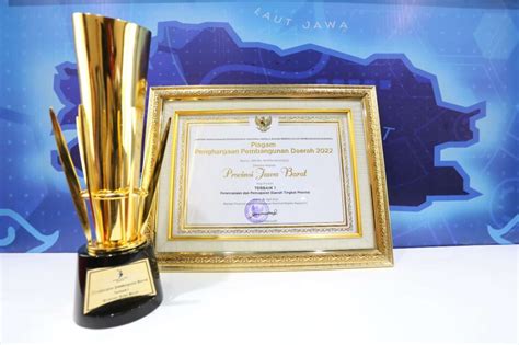 Jawa Barat Raih Penghargaan Provinsi Terbaik Pertama Se Indonesia