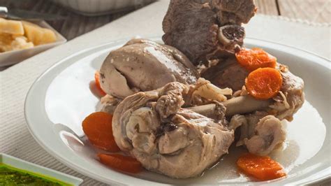 22 отметок «нравится», 0 комментариев — valentina bassi (@valentinabassi79) в instagram: Pollo lesso avanzato? Ecco le ricette per riutilizzarlo