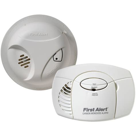 First Alert Sco403 Smoke Alarm And Carbon Monoxide Detector Combo Pack