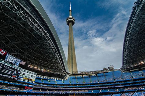 The top 10 Toronto landmarks