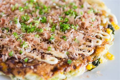 Burnt pizza toast before you dig in: Okonomiyaki (Japanese Pizza) Recipe — Dishmaps