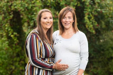 Infertile Woman Thanks Sister For Being Surrogate After Wedding Guests Paid For Ivf World News
