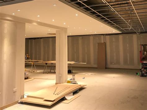 Armstrong suspended ceiling systems provide a bright environment for building occupants. Suspended Ceilings | RDL Commercial