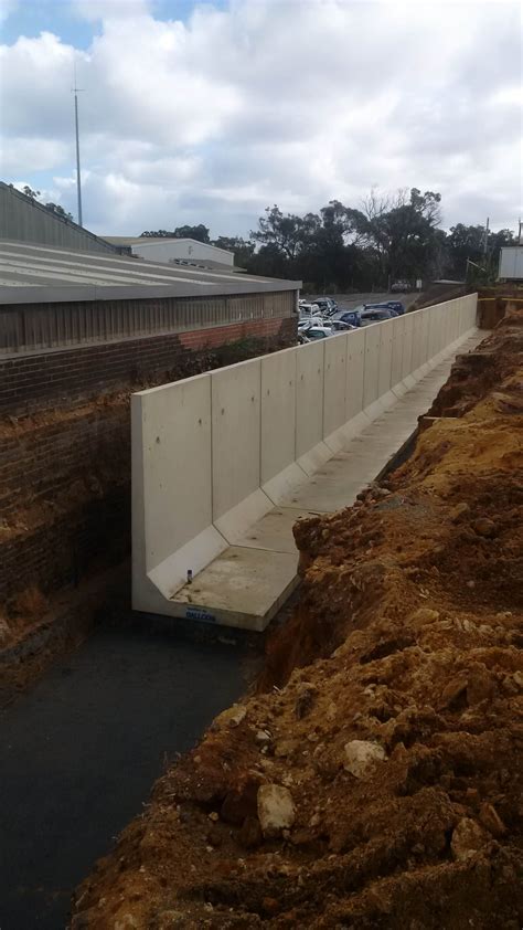 Retaining Wall Systems | Free Delivery 500 km - Dallcon